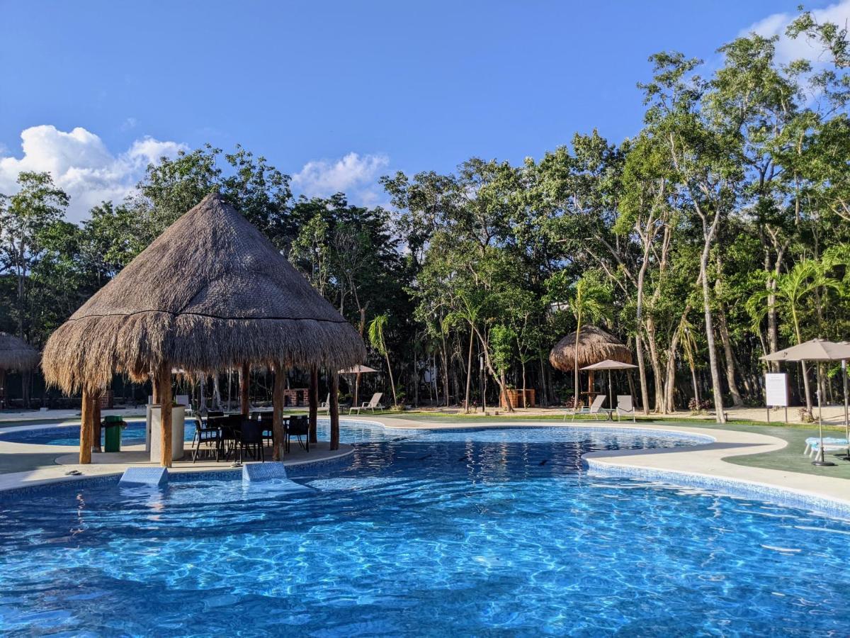 2-Bedroom Condo By The Jungle W/ Swimming Pool Puerto Morelos Eksteriør billede
