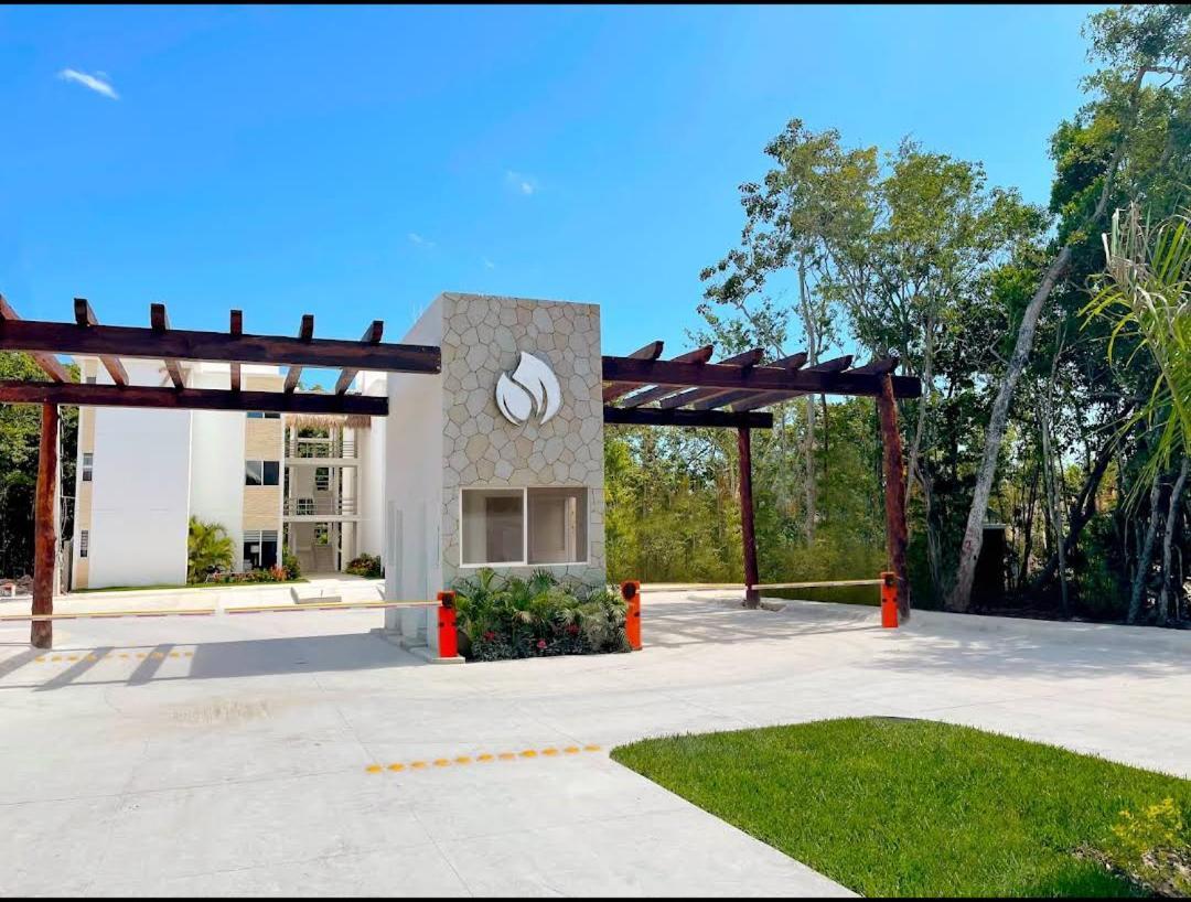 2-Bedroom Condo By The Jungle W/ Swimming Pool Puerto Morelos Eksteriør billede