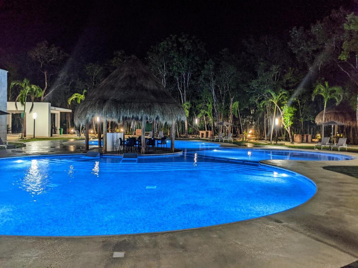 2-Bedroom Condo By The Jungle W/ Swimming Pool Puerto Morelos Eksteriør billede